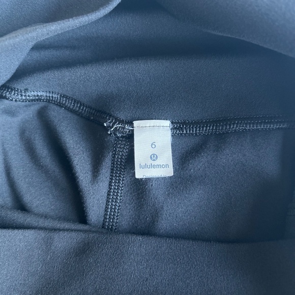 Lululemon Black High Rise Short Leggings size 6 - Picture 9 of 11